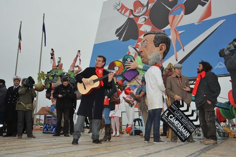 Ingrandisci la foto